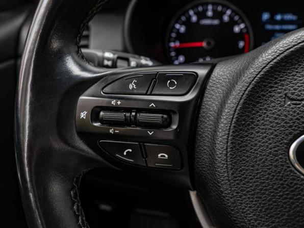 Kia Rio IV с пробегом 2019 года, цена 1 749 000 рублей, 95760 км, седан, Автокод Объявления