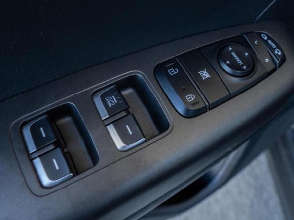 Kia Sportage IV Рестайлинг с пробегом 2021 года, цена 2 899 000 рублей, 32710 км, внедорожник, Автокод Объявления