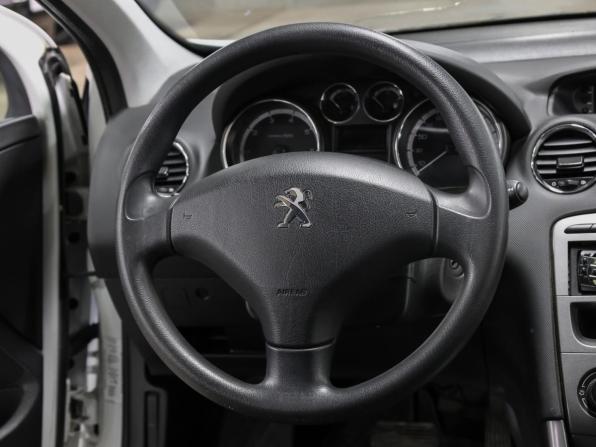 Peugeot 308 I Рестайлинг с пробегом 2011 года, цена 419 000 рублей, 142000 км, хэтчбек, Автокод Объявления