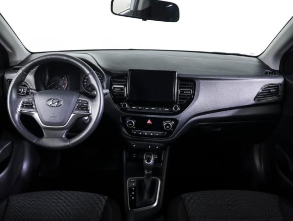 Hyundai Solaris II Рестайлинг с пробегом 2021 года, цена 1 754 000 рублей, 53726 км, седан, Автокод Объявления