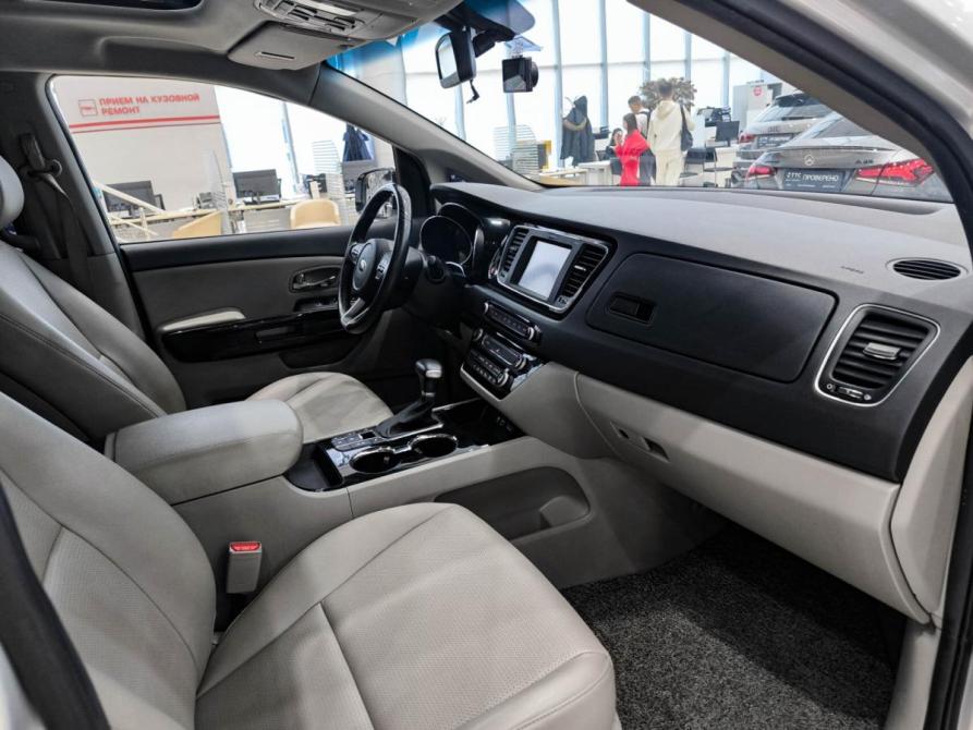 Kia Carnival III Казань  - изображение 13