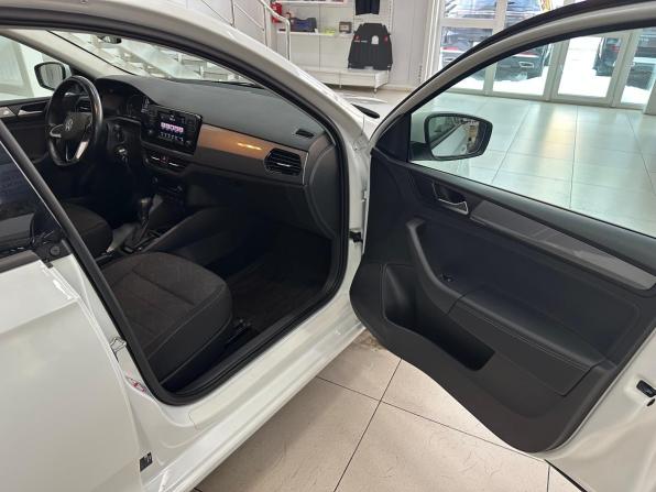 Volkswagen Polo VI с пробегом 2021 года, цена 1 680 000 рублей, 73700 км, лифтбек, Автокод Объявления
