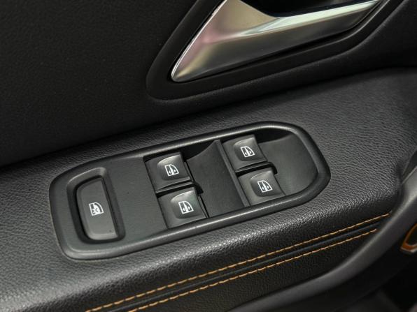 Renault Duster II с пробегом 2021 года, цена 2 260 000 рублей, 84199 км, внедорожник, Автокод Объявления
