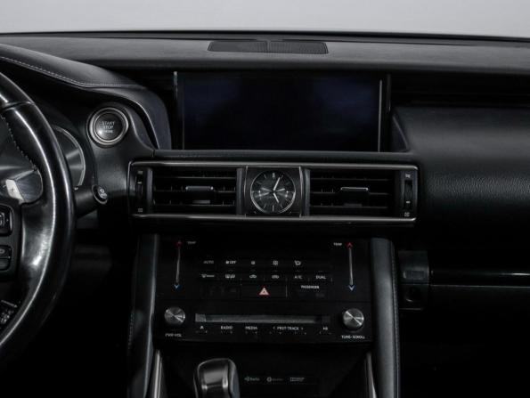 Lexus IS III Рестайлинг с пробегом 2017 года, цена 2 650 000 рублей, 206808 км, седан, Автокод Объявления