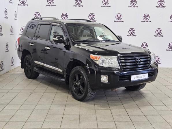 Toyota Land Cruiser 200 Series Рестайлинг 1 с пробегом 2014 года, цена 3 655 000 рублей, 193018 км, внедорожник, Автокод Объявления