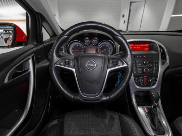 Opel Astra J Рестайлинг с пробегом 2012 года, цена 975 000 рублей, 101441 км, хэтчбек, Автокод Объявления