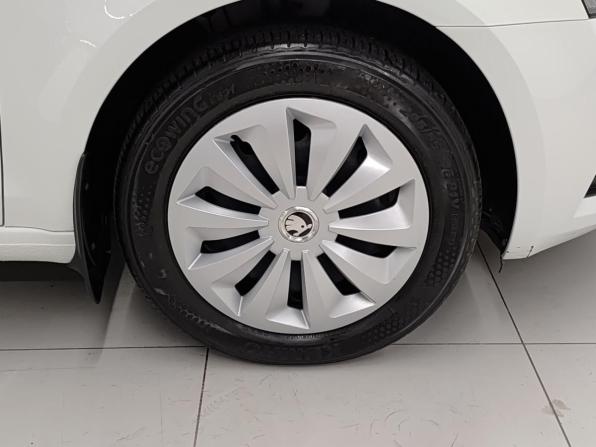 Skoda Octavia III (A7) Рестайлинг с пробегом 2017 года, цена 1 699 000 рублей, 61392 км, лифтбек, Автокод Объявления