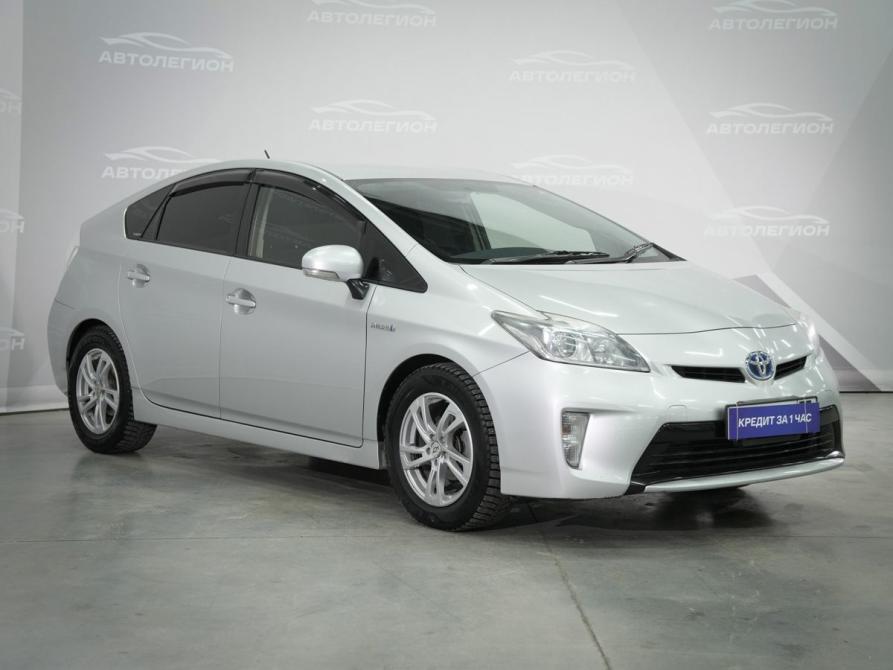 Toyota Prius III Рестайлинг (XW30) Новосибирск  - изображение 4