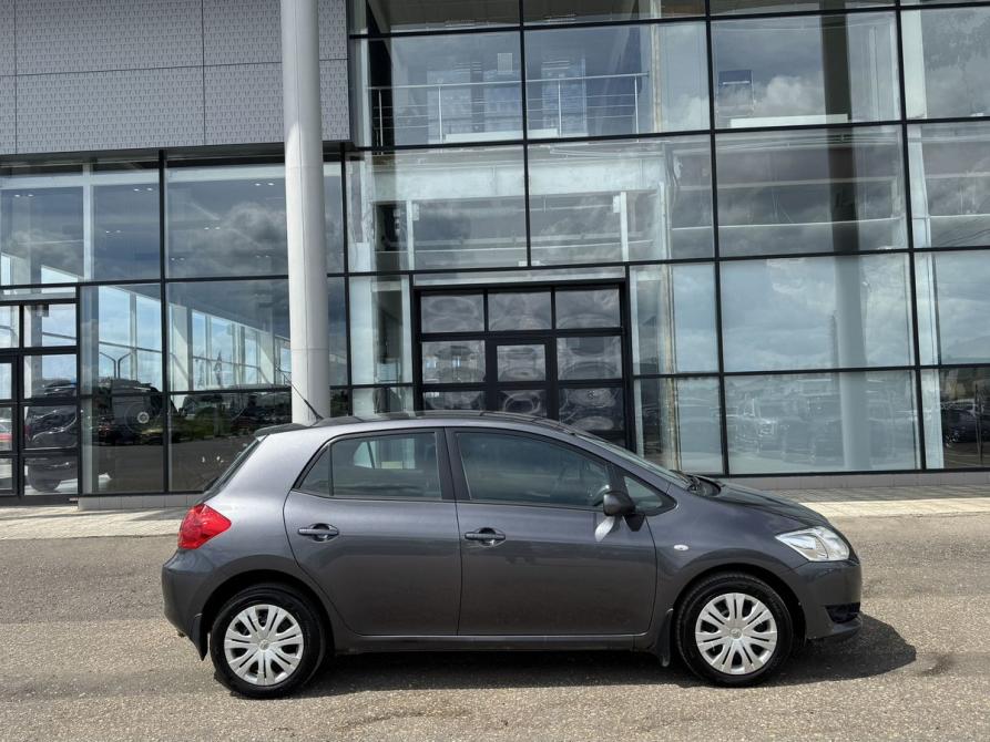 Toyota Auris I Тверь  - изображение 5