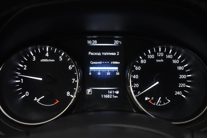 Nissan Qashqai II с пробегом 2018 года, цена 1 730 000 рублей, 116821 км, внедорожник, Автокод Объявления