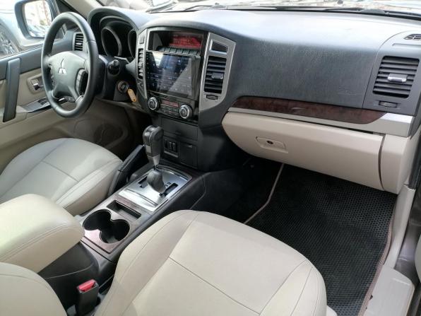 Mitsubishi Pajero IV Рестайлинг 2 с пробегом 2017 года, цена 2 529 000 рублей, 207843 км, внедорожник, Автокод Объявления