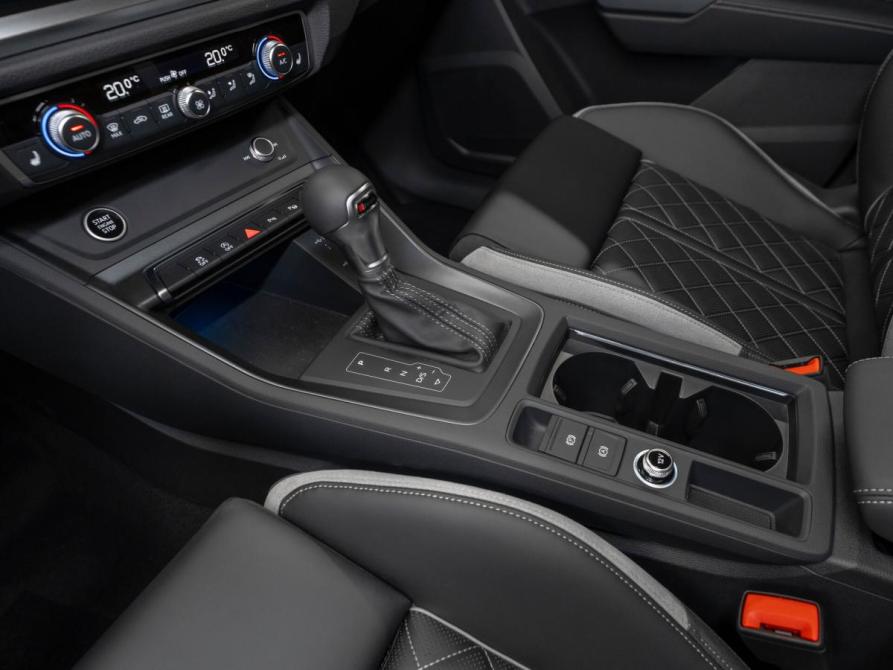 Audi Q3 II (F3) Москва  - изображение 16
