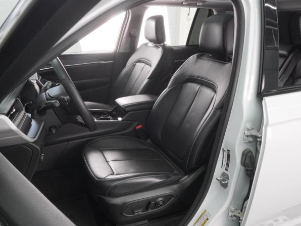 Jeep Grand Cherokee V (WL) с пробегом 2022 года, цена 7 632 000 рублей, 24358 км, внедорожник, Автокод Объявления