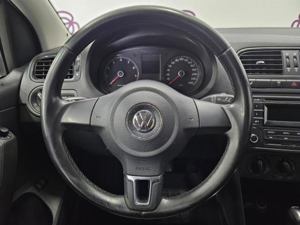 Volkswagen Polo V с пробегом 2014 года, цена 861 000 рублей, 177126 км, седан, Автокод Объявления