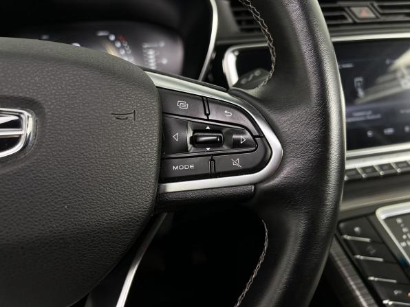 Geely Atlas Pro с пробегом 2023 года, цена 2 300 000 рублей, 49586 км, внедорожник, Автокод Объявления