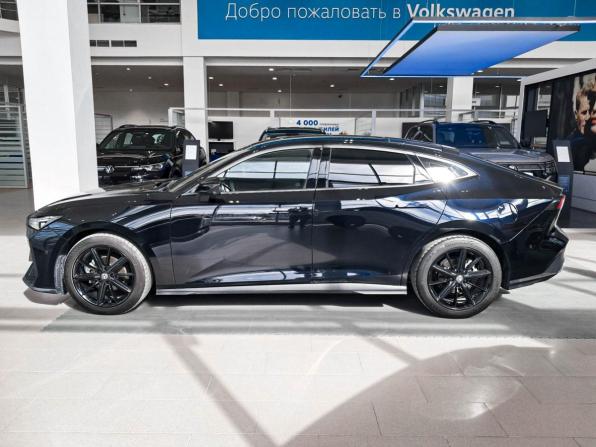 Changan UNI-V I с пробегом 2024 года, цена 2 399 000 рублей, 53215 км, лифтбек, Автокод Объявления