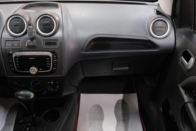 Ford Fiesta Mk5 с пробегом 2008 года, цена 569 000 рублей, 200000 км, хэтчбек, Автокод Объявления