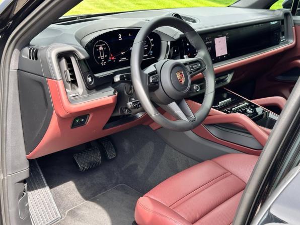 Porsche Cayenne III Рестайлинг с пробегом 2026 года, цена 17 500 000 рублей, 20 км, внедорожник, Автокод Объявления
