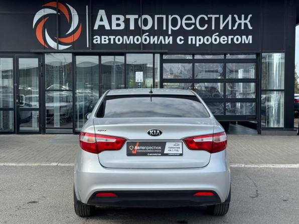Kia Rio III Рестайлинг с пробегом 2015 года, цена 849 000 рублей, 253959 км, седан, Автокод Объявления