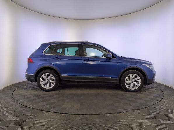 Volkswagen Tiguan II Рестайлинг с пробегом 2021 года, цена 3 745 000 рублей, 41500 км, внедорожник, Автокод Объявления