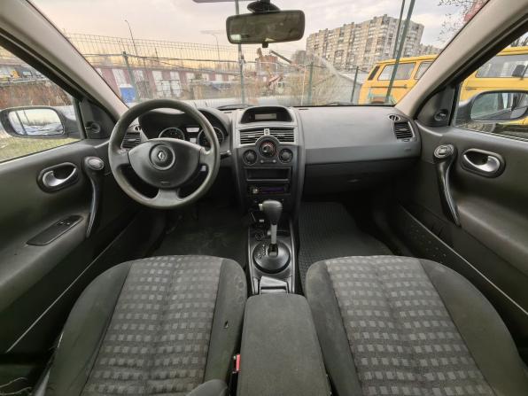 Renault Megane II Рестайлинг с пробегом 2006 года, цена 259 000 рублей, 235000 км, седан, Автокод Объявления