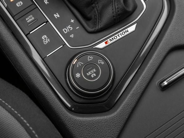 Volkswagen Tiguan II с пробегом 2017 года, цена 2 580 000 рублей, 103752 км, внедорожник, Автокод Объявления