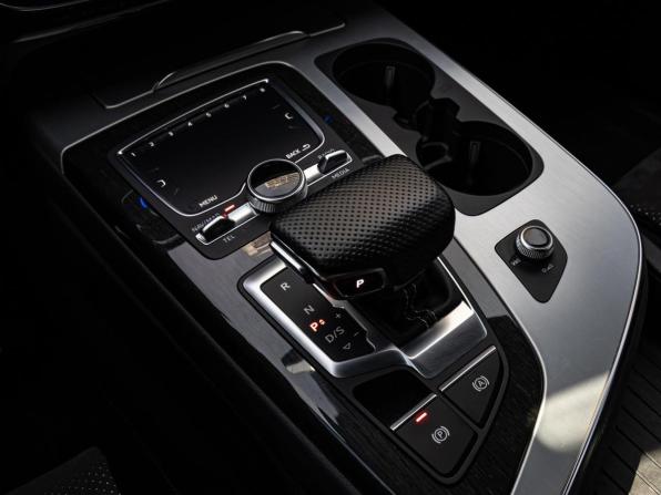 Audi Q7 II (4M) с пробегом 2018 года, цена 5 300 000 рублей, 118394 км, внедорожник, Автокод Объявления