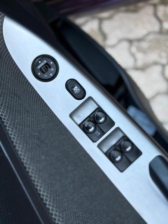 Hyundai Solaris I с пробегом 2012 года, цена 644 000 рублей, 296337 км, седан, Автокод Объявления