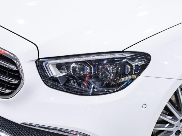 Mercedes-Benz E-Класс V (W213 S213 C238) Рестайлинг с пробегом 2021 года, цена 3 999 700 рублей, 72020 км, седан, Автокод Объявления