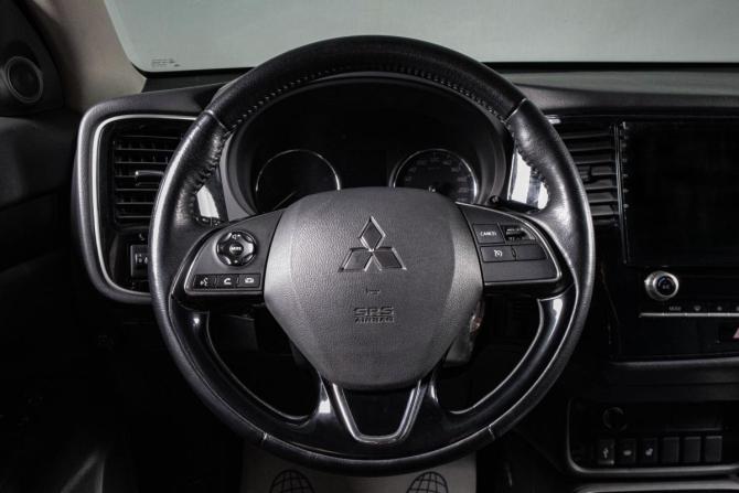 Mitsubishi Outlander III Рестайлинг 3 с пробегом 2021 года, цена 2 599 000 рублей, 75000 км, внедорожник, Автокод Объявления