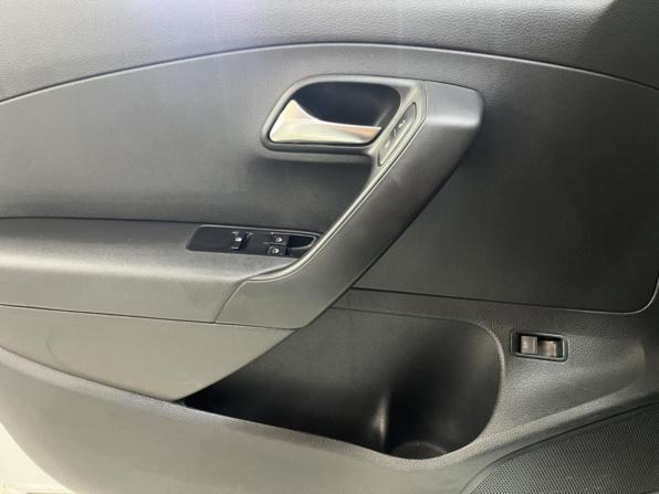 Volkswagen Polo V с пробегом 2014 года, цена 735 000 рублей, 176074 км, седан, Автокод Объявления