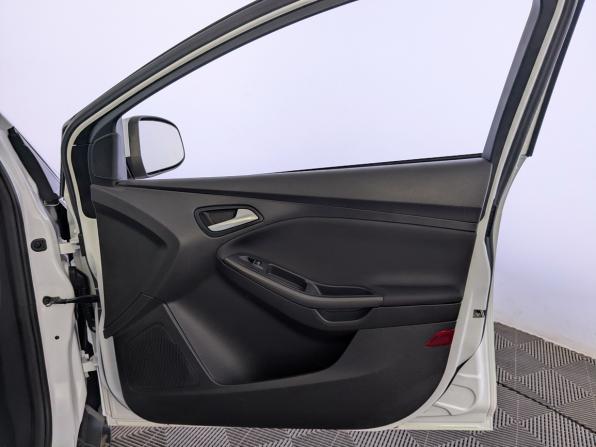 Ford Focus III Рестайлинг с пробегом 2018 года, цена 1 190 000 рублей, 89967 км, хэтчбек, Автокод Объявления