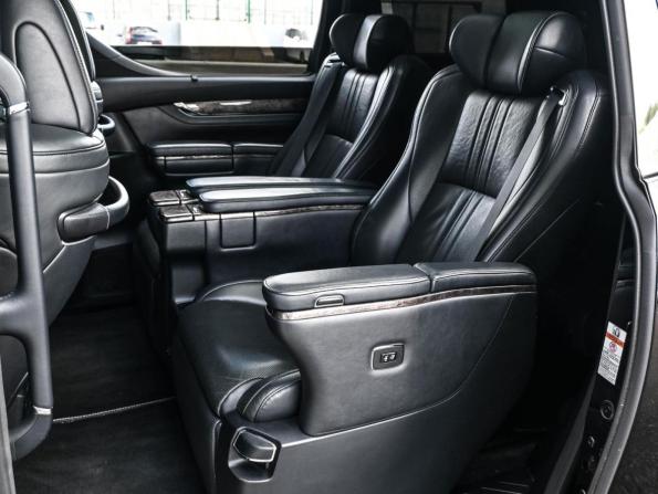 Toyota Alphard III Рестайлинг с пробегом 2019 года, цена 4 349 000 рублей, 147147 км, минивэн, Автокод Объявления