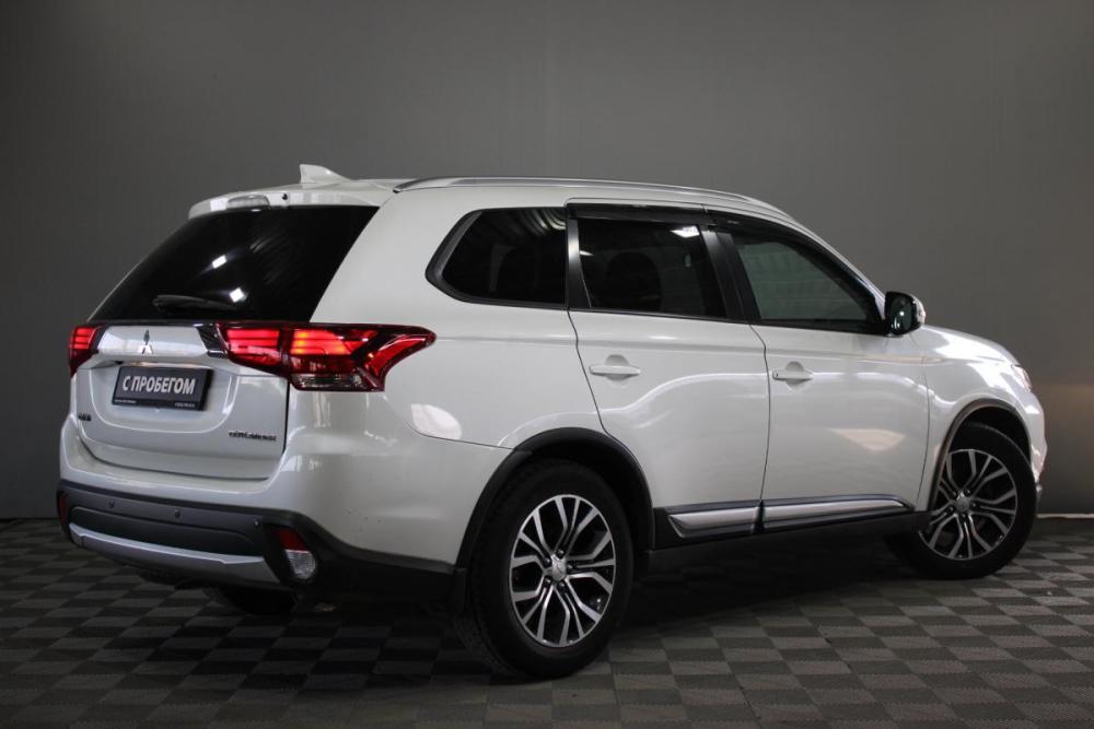 Mitsubishi Outlander III Рестайлинг 2 Санкт-Петербург  - изображение 7