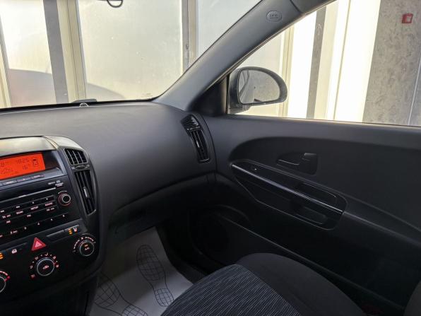 Kia Ceed I с пробегом 2008 года, цена 735 000 рублей, 222361 км, универсал, Автокод Объявления