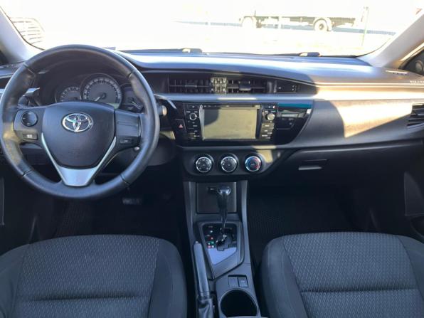 Toyota Corolla XI (E160 E170 E180) с пробегом 2014 года, цена 1 050 000 рублей, 189000 км, седан, Автокод Объявления