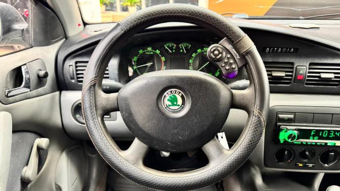 Skoda Octavia I (A4) Рестайлинг с пробегом 2002 года, цена 299 000 рублей, 140000 км, лифтбек, Автокод Объявления