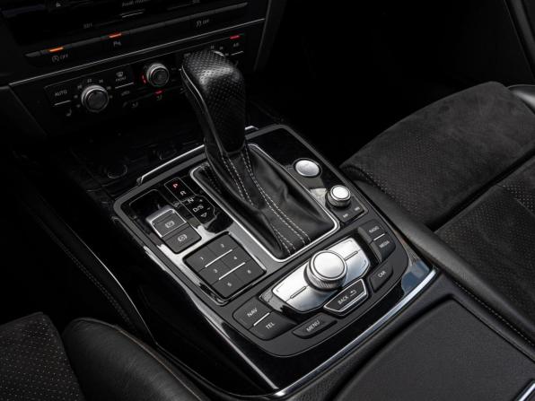 Audi A6 IV (C7) Рестайлинг с пробегом 2016 года, цена 2 399 000 рублей, 188930 км, седан, Автокод Объявления