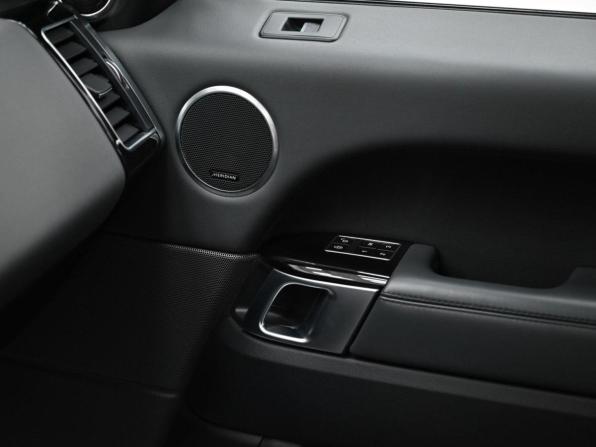 Land Rover Range Rover Sport II с пробегом 2016 года, цена 2 299 000 рублей, 104302 км, внедорожник, Автокод Объявления