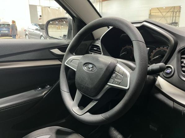 Lada (ВАЗ) Vesta I Рестайлинг (NG) с пробегом 2024 года, цена 1 090 000 рублей, 26942 км, седан, Автокод Объявления