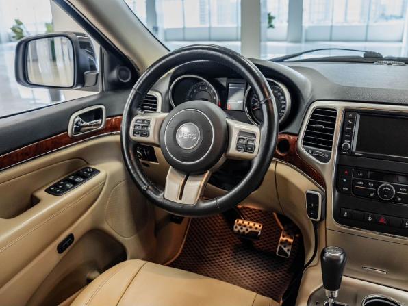 Jeep Grand Cherokee IV (WK2) с пробегом 2012 года, цена 1 814 000 рублей, 195619 км, внедорожник, Автокод Объявления