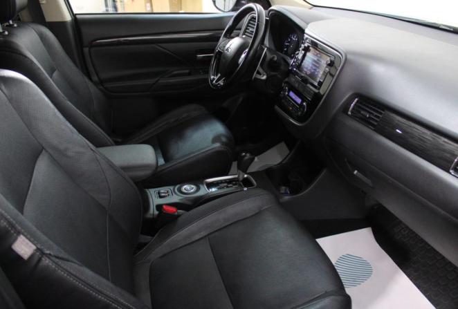 Mitsubishi Outlander III Рестайлинг 2 с пробегом 2015 года, цена 2 010 000 рублей, 126000 км, внедорожник, Автокод Объявления