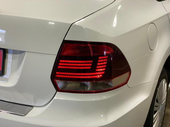 Volkswagen Polo V Рестайлинг с пробегом 2019 года, цена 1 240 000 рублей, 131167 км, седан, Автокод Объявления