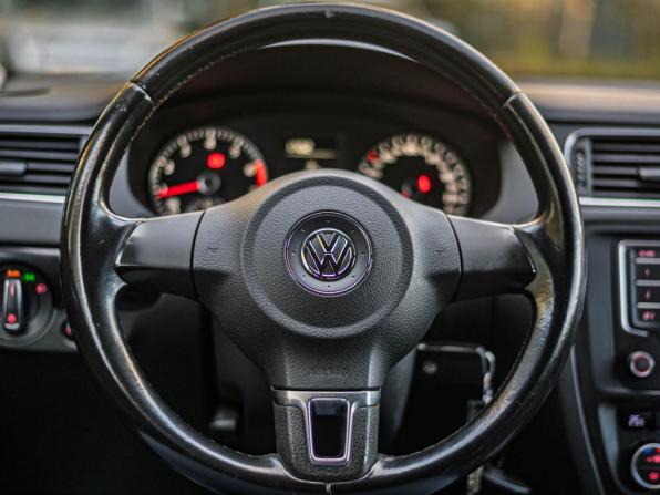 Volkswagen Jetta VI Рестайлинг с пробегом 2014 года, цена 899 000 рублей, 157365 км, седан, Автокод Объявления