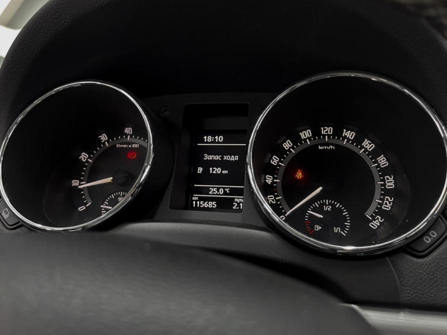 Skoda Yeti I Рестайлинг Ростов-на-Дону  - изображение 16