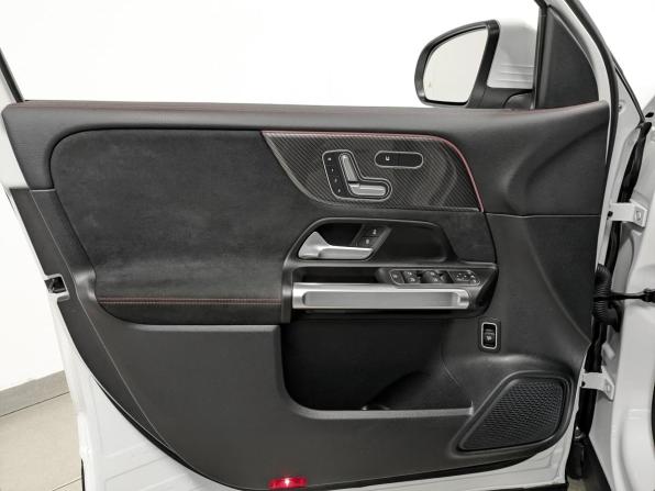 Mercedes-Benz GLB AMG I (X247) с пробегом 2021 года, цена 4 755 000 рублей, 38525 км, внедорожник, Автокод Объявления