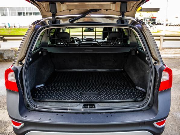 Volvo XC70 II с пробегом 2012 года, цена 1 378 000 рублей, 299373 км, универсал, Автокод Объявления