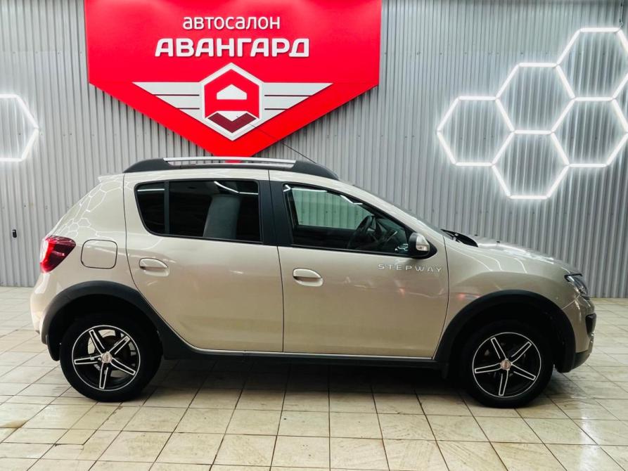 Renault Sandero II Альметьевск  - изображение 2