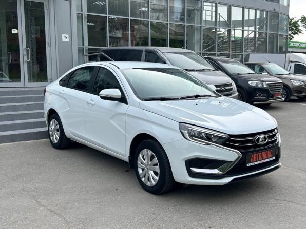 Lada (ВАЗ) Vesta I Рестайлинг (NG) с пробегом 2023 года, цена 1 097 000 рублей, 58059 км, седан, Автокод Объявления