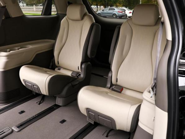 Kia Carnival IV с пробегом 2021 года, цена 3 959 000 рублей, 44639 км, минивэн, Автокод Объявления
